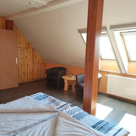 Inn Miklós és étterem