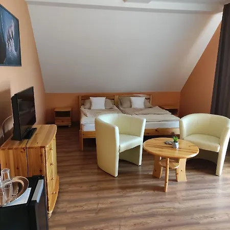 Inn Miklós és étterem